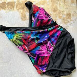 NWT St. John's Bay Secretly Slender Tropical Design One Piece Swimsuit Size 16